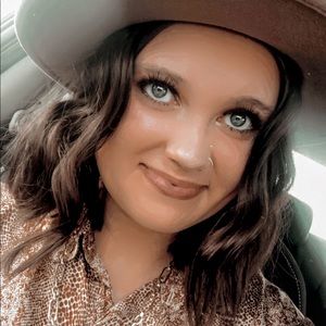 Meet your Posher, Shayla